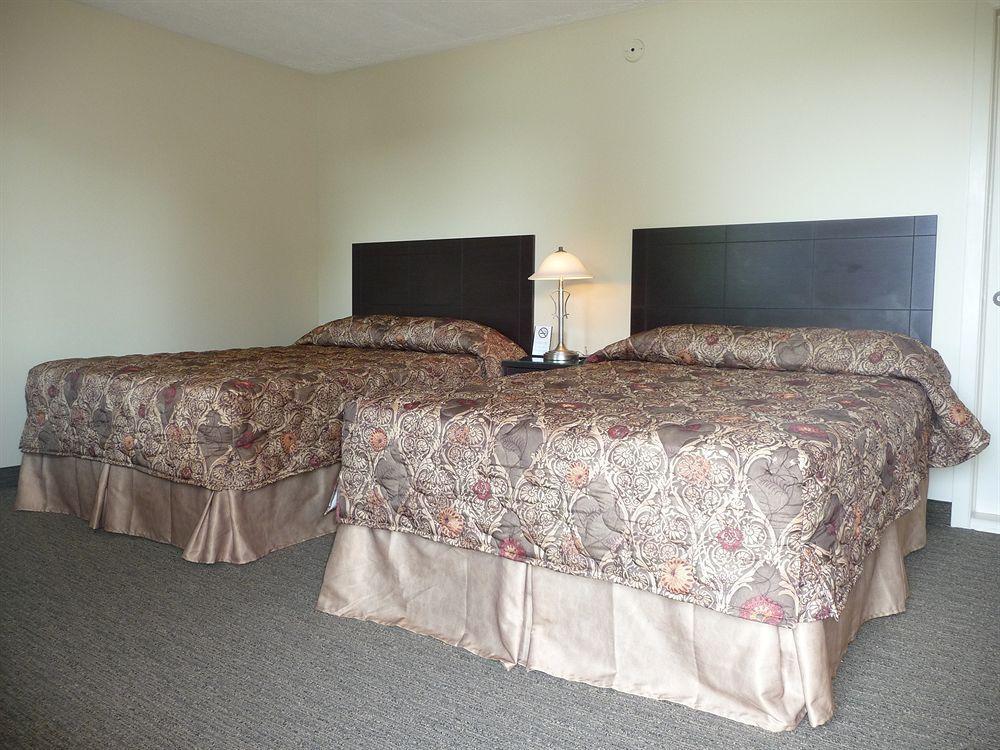 Motel Du Fleuve Brossard Exterior photo