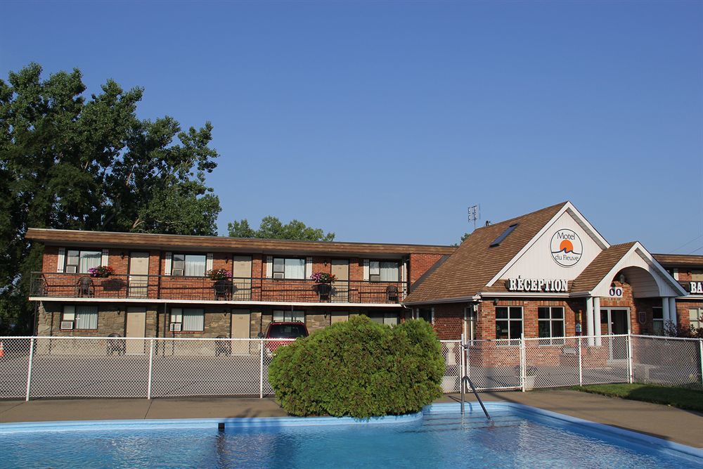 Motel Du Fleuve Brossard Exterior photo